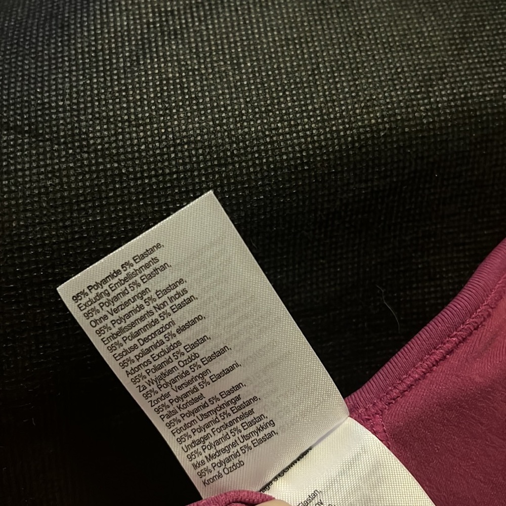 Cotton On - Body - V Neck Padded Sports Bra - Picture 9 of 10